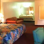 A Victory Inn & Suites - Detroit